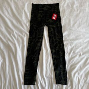 SPANX seamless Camo Leggings